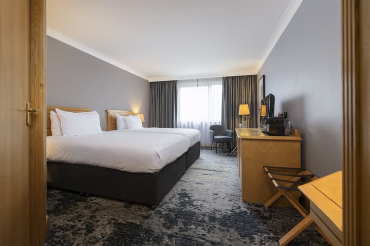 DoubleTree by Hilton Swindon