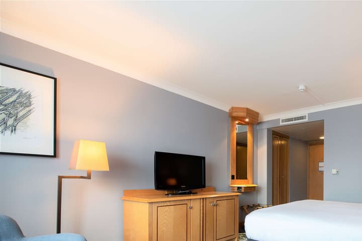 DoubleTree by Hilton Swindon