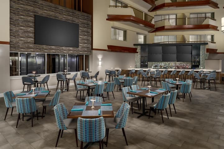 DoubleTree by Hilton Orlando Airport