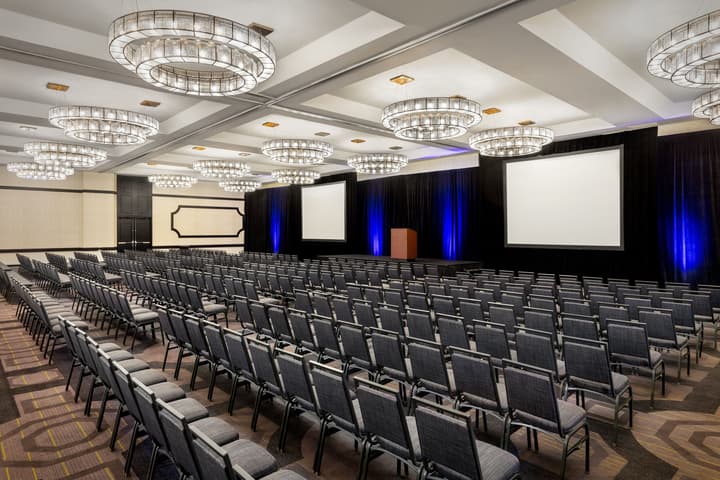 Sheraton Gateway Los Angeles Hotel