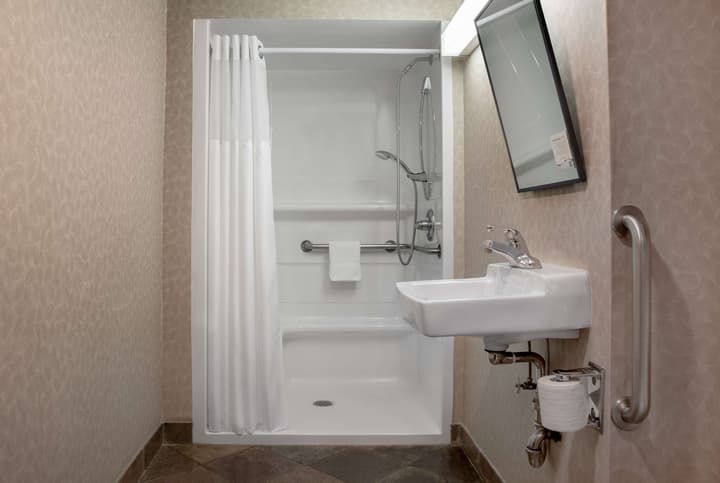 Ramada Plaza by Wyndham Calgary Downtown