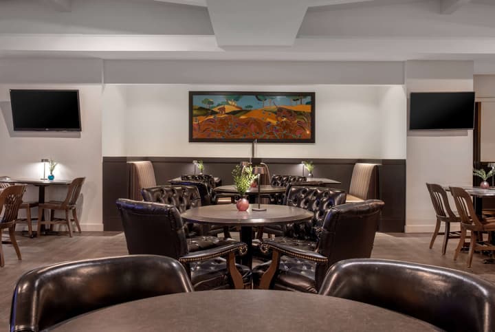 Ramada Plaza by Wyndham Calgary Downtown