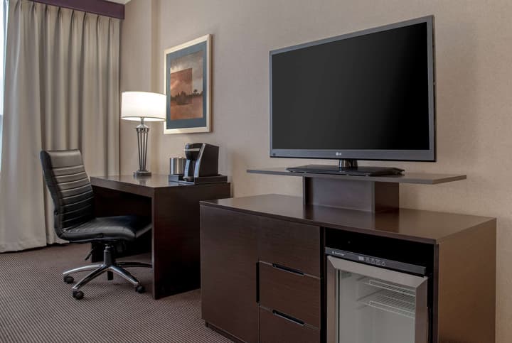 Ramada Plaza by Wyndham Calgary Downtown