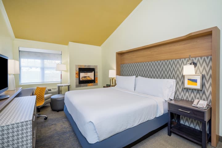Holiday Inn Hyannis by IHG