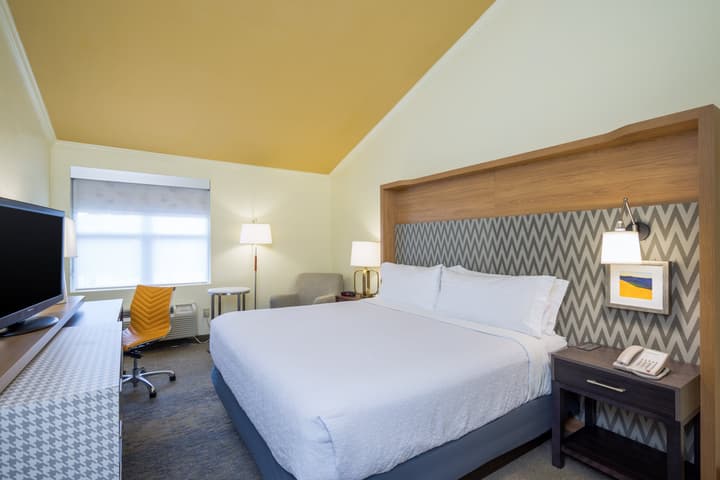 Holiday Inn Hyannis by IHG