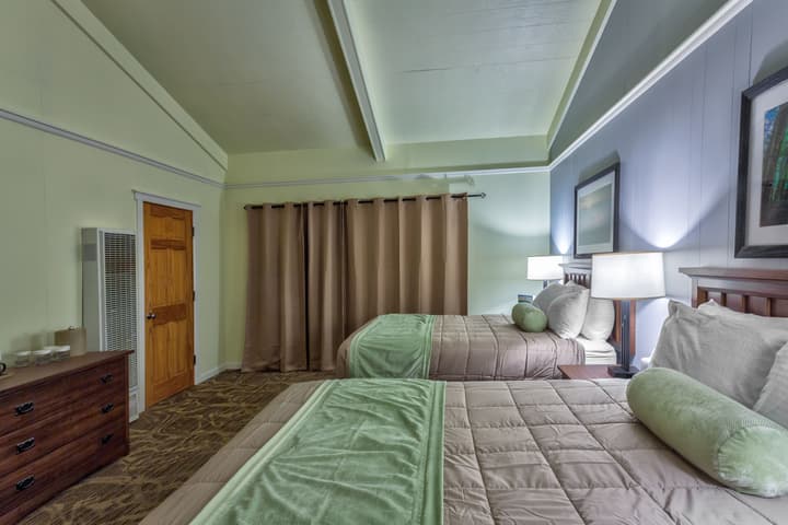 Big Sur Lodge