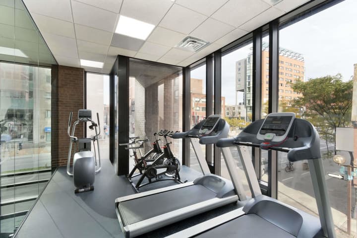 Travelodge Hotel by Wyndham Montreal Centre