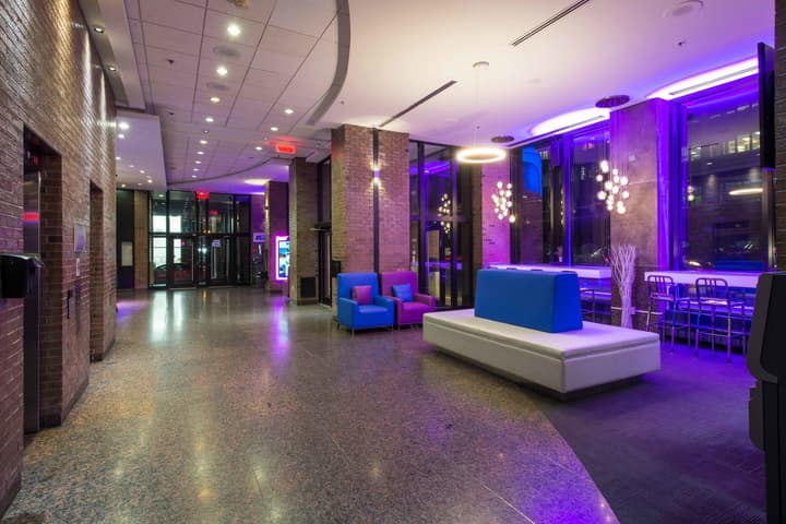 Travelodge Hotel by Wyndham Montreal Centre