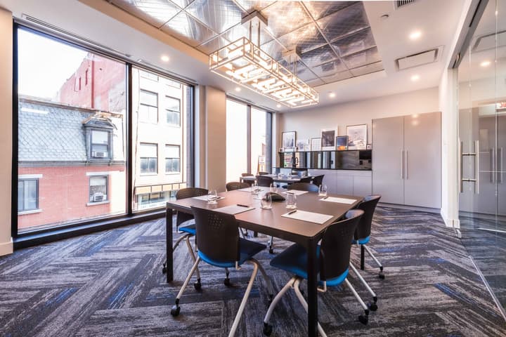 Travelodge Hotel by Wyndham Montreal Centre
