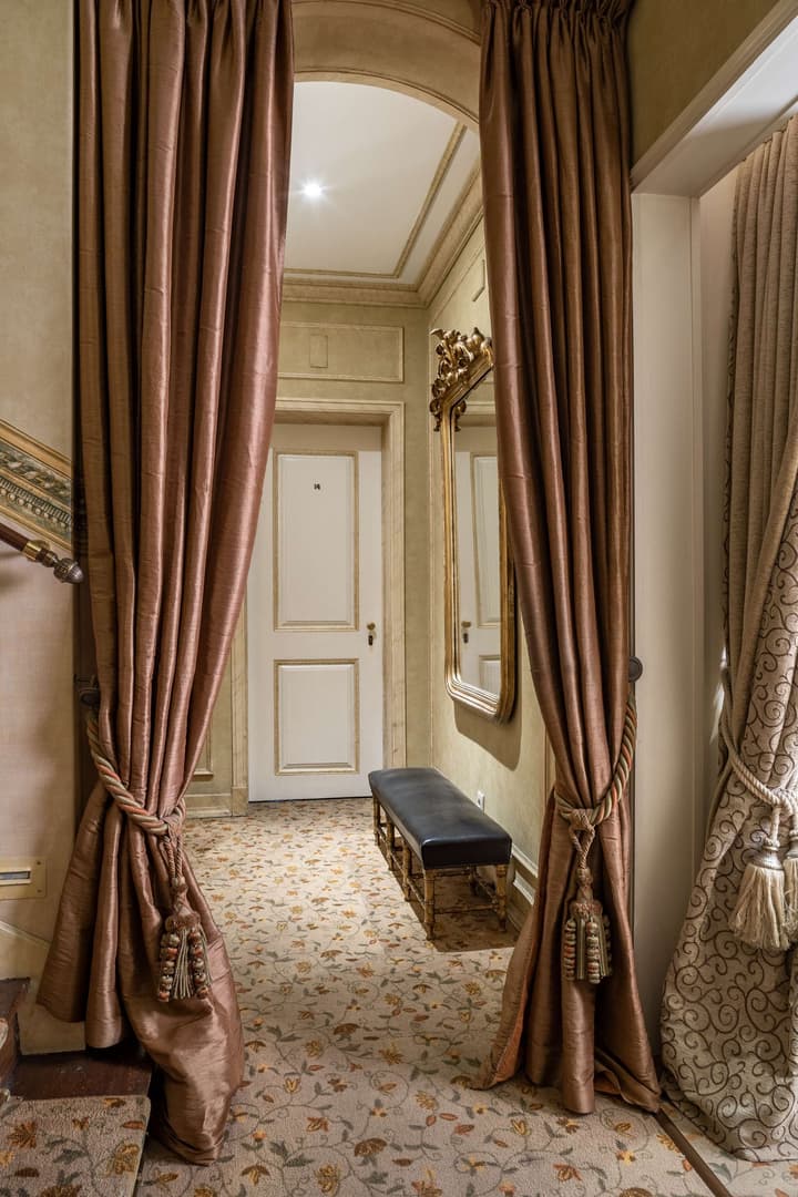 Heritage As Janelas Verdes Inn - Riverside