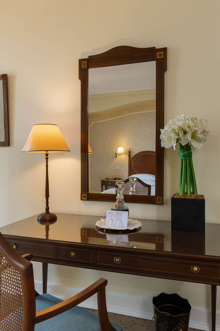 Heritage As Janelas Verdes Inn - Riverside