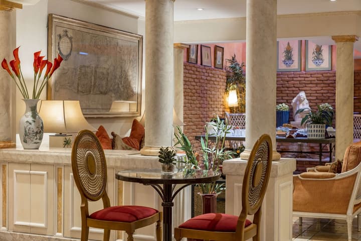 Heritage As Janelas Verdes Inn - Riverside