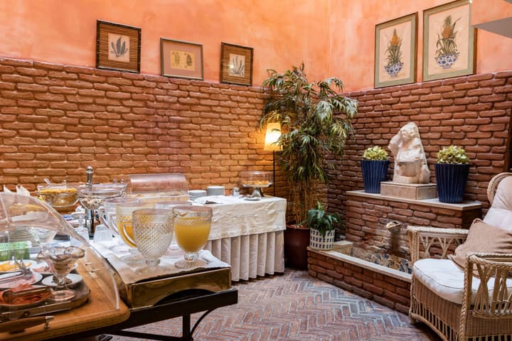Heritage As Janelas Verdes Inn - Riverside