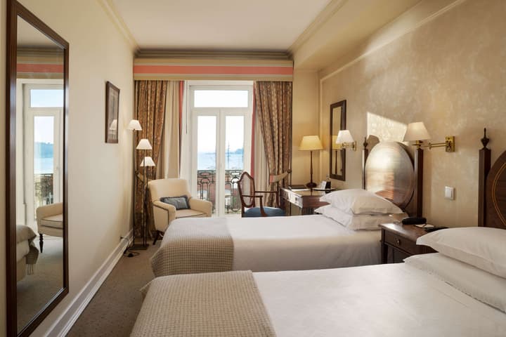 Heritage As Janelas Verdes Inn - Riverside