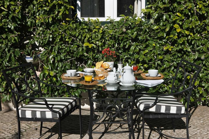 Heritage As Janelas Verdes Inn - Riverside