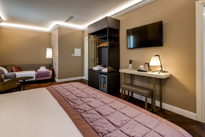 CHC Continental, BW Premier Collection
