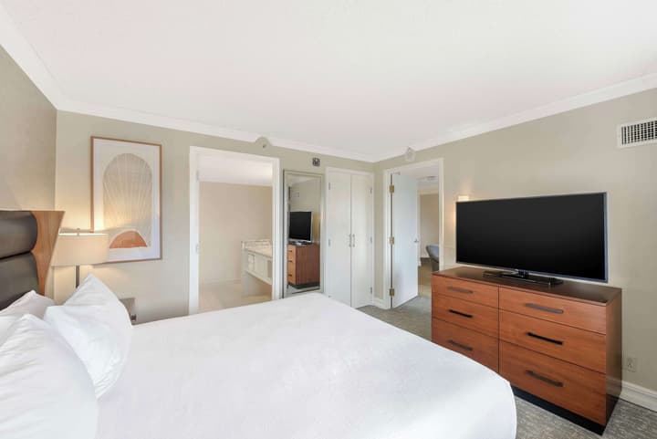 Embassy Suites by Hilton Anaheim Orange