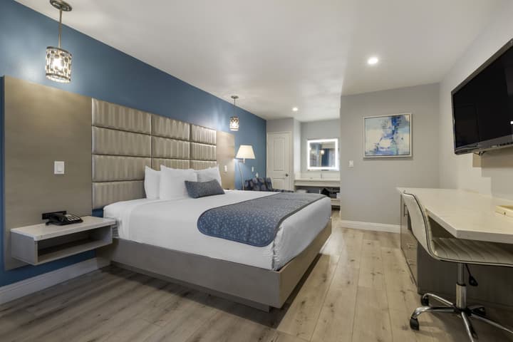 Best Western Orange Plaza