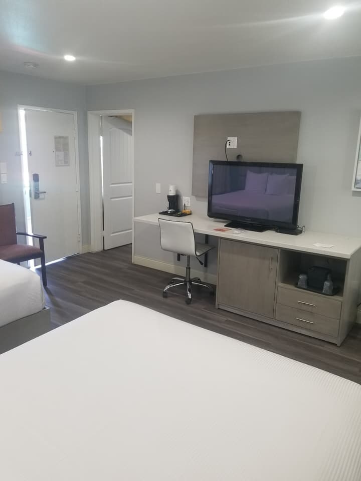 Best Western Orange Plaza