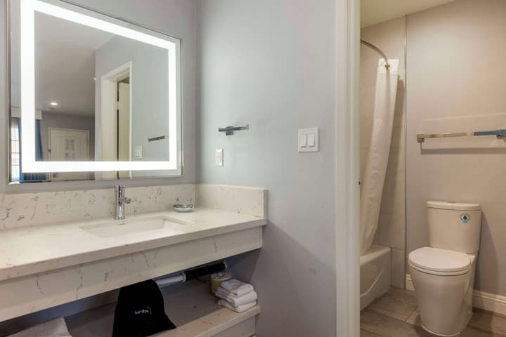 Best Western Orange Plaza