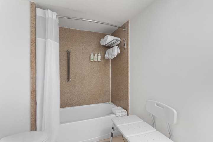 Baymont by Wyndham Orlando North Millenia