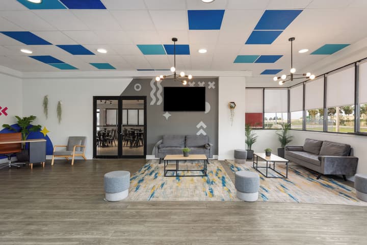 Baymont by Wyndham Orlando North Millenia