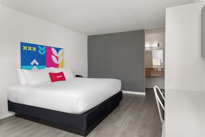 Baymont by Wyndham Orlando North Millenia