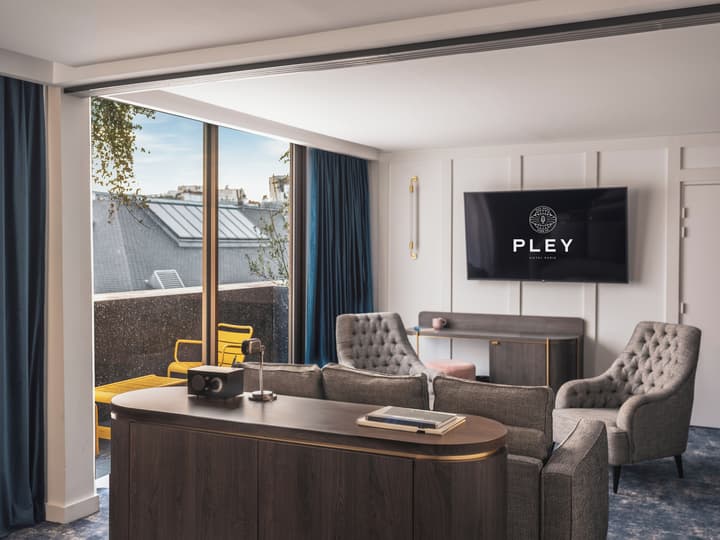 Pley Hotel