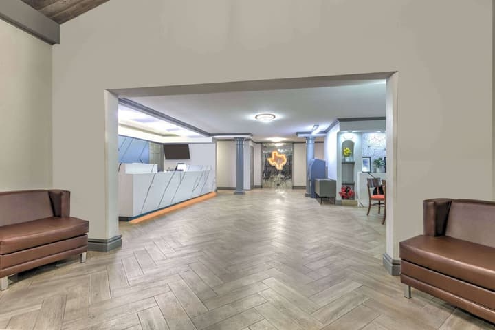 Baymont by Wyndham Austin University Area
