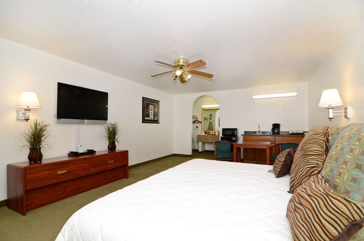 Best Western Colorado River Inn
