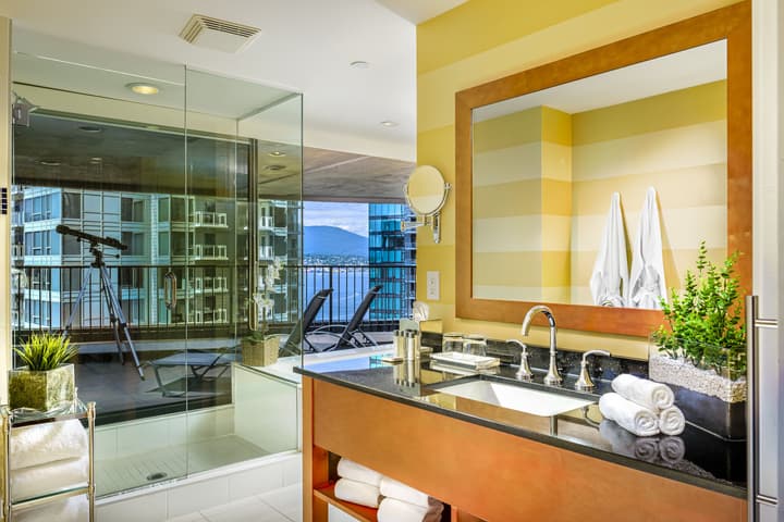 Pinnacle Hotel Harbourfront