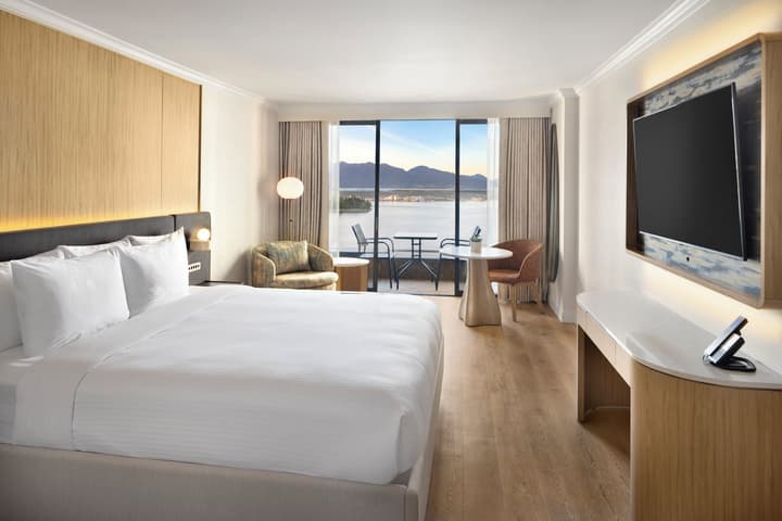 Pinnacle Hotel Harbourfront