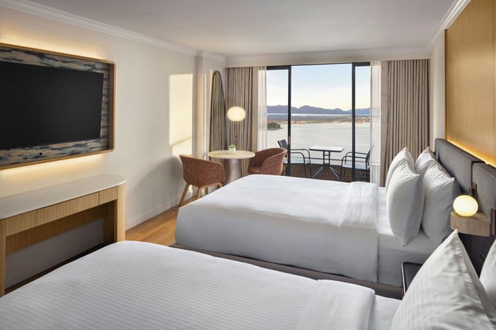Pinnacle Hotel Harbourfront