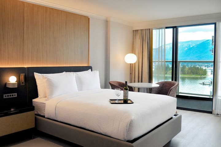 Pinnacle Hotel Harbourfront