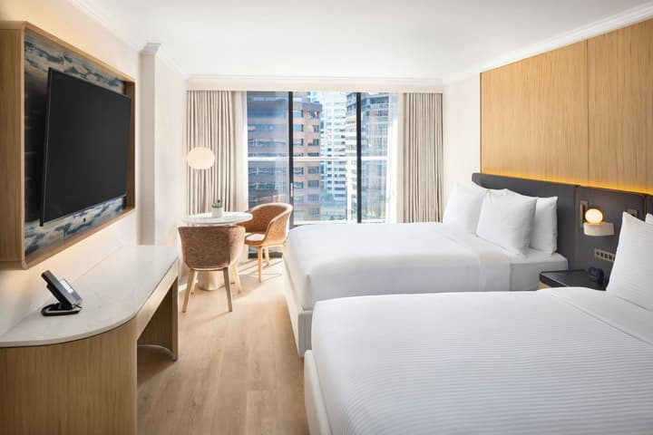 Pinnacle Hotel Harbourfront