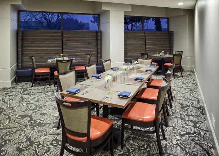 DoubleTree by Hilton San Antonio Downtown