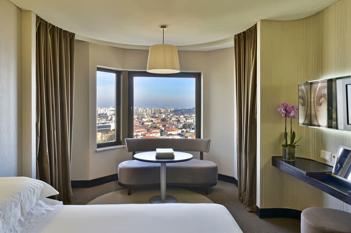 Porto Palácio Hotel by The Editory