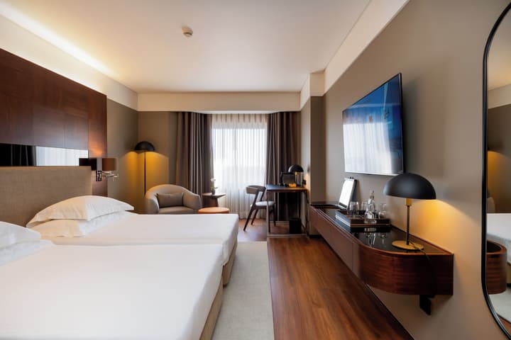 Porto Palácio Hotel by The Editory