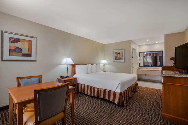 Best Western Norwalk Inn