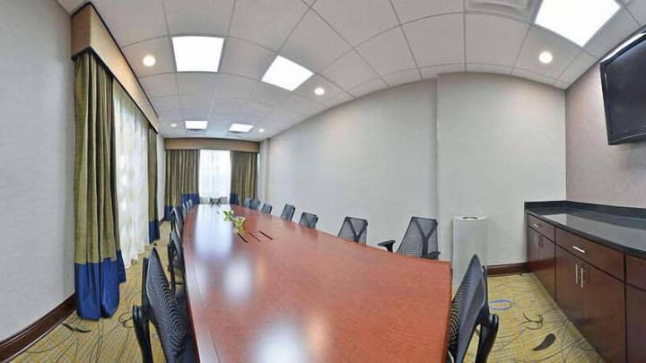 Wyndham Garden Elk Grove Village/O'Hare