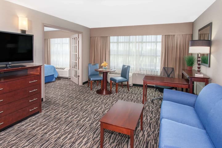 Wyndham Garden Elk Grove Village/O'Hare