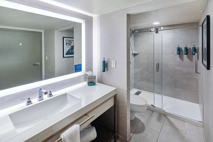 DoubleTree by Hilton Tulsa Downtown