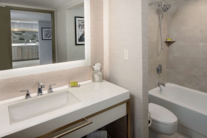 DoubleTree by Hilton Tulsa Downtown