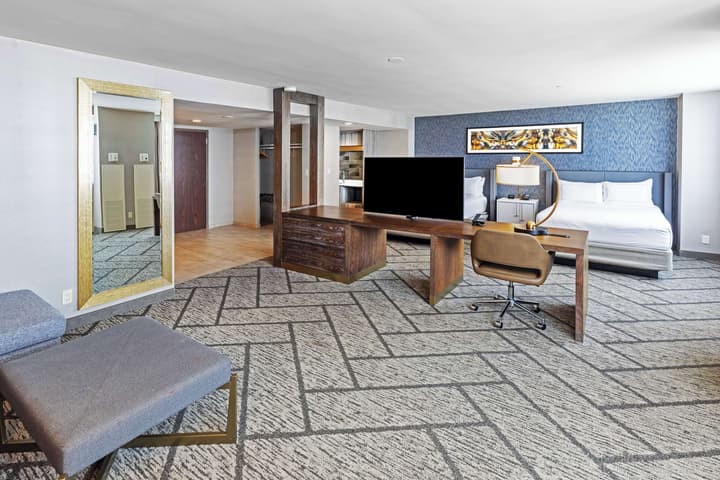 DoubleTree by Hilton Tulsa Downtown