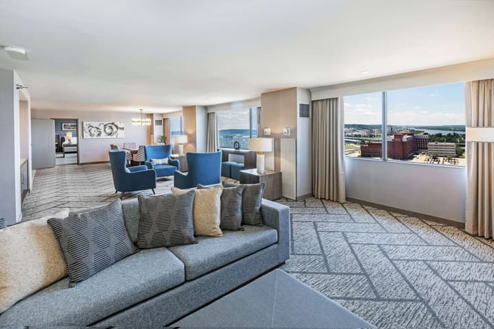 DoubleTree by Hilton Tulsa Downtown