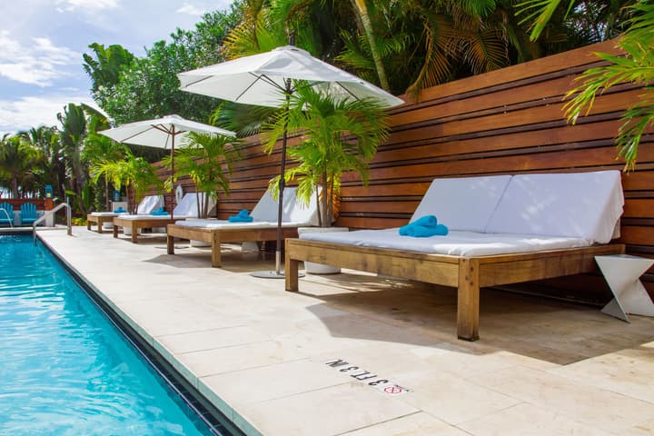 Marseilles Beachfront Hotel