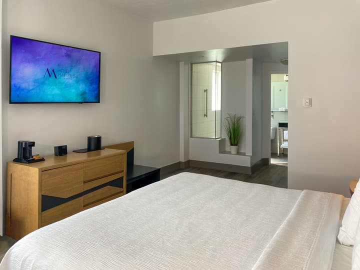 Marseilles Beachfront Hotel