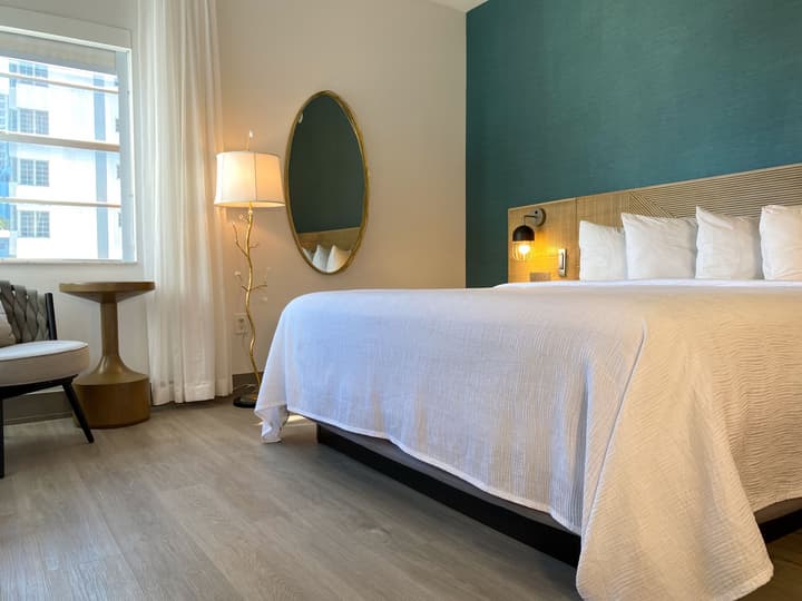 Marseilles Beachfront Hotel