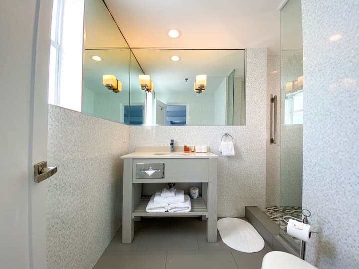 Marseilles Beachfront Hotel