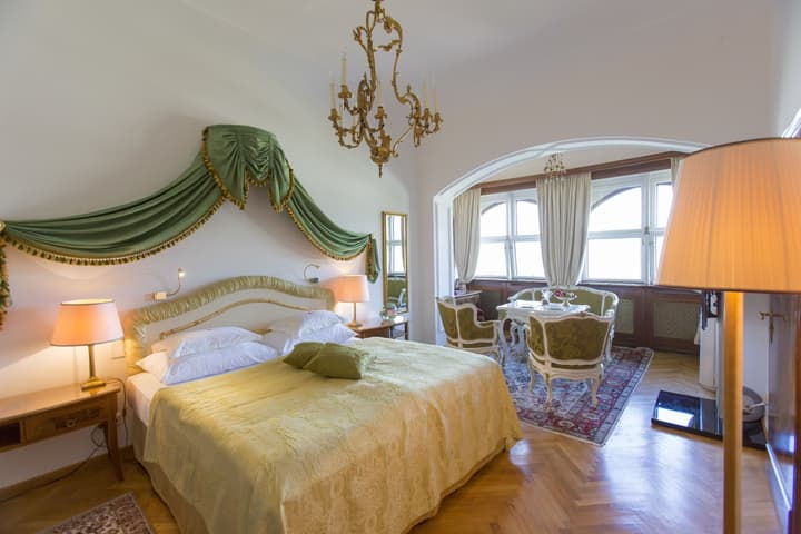 Schloss Mönchstein Hotel